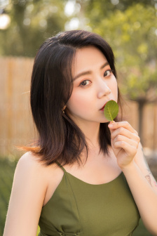 未婚女子